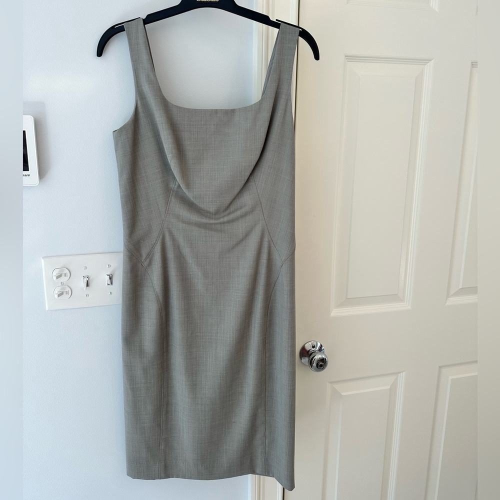 Magaschoni light grey fitted wool sheath dress